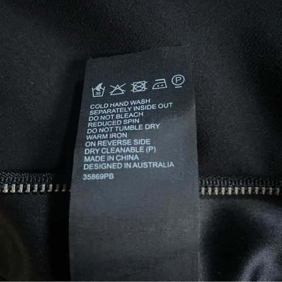 Bardot Black Ruffle V-neck Romper Size 6​​​ - Picture 9 of 9